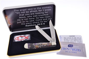 wood Designs He Is Risen Trapper