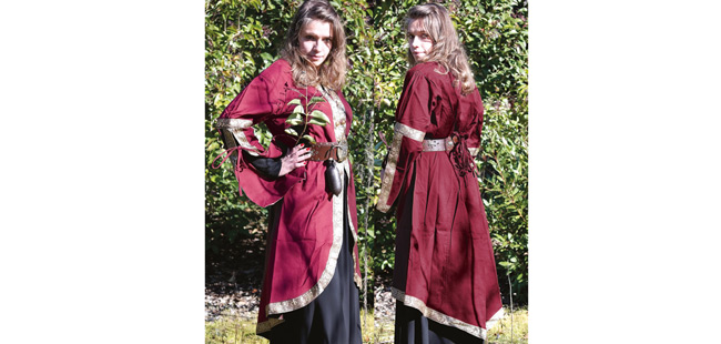 Medieval Cloak - Maroon