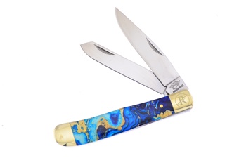Resin Blue Lagoon Trapper